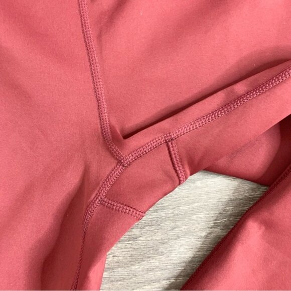 Love Wave Revolve Amy Capri Pant Leggings Cropped High Rise Bordeaux Size Small - Picture 8 of 14